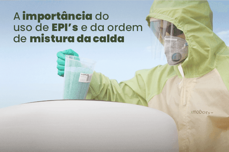 Homem colocando defensivo agrícola dentro do XMixer, usando EPIs. 